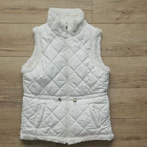 Reversible White Quilted Or Fleece  Sleeveless Zip Up Vest